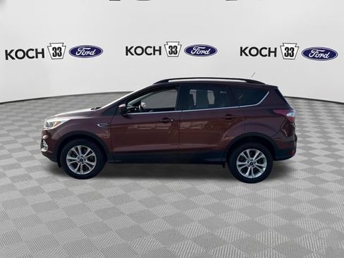Used 2018 Ford Escape SE w/ SE Sync 3 Package AWD/4WD image 4