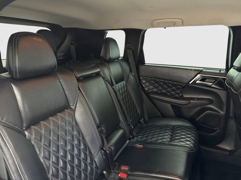 Used 2022 Mitsubishi Outlander SEL FWD image 42