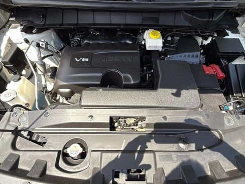 Used 2024 Nissan Pathfinder Platinum w/ Cargo Package AWD/4WD image 27