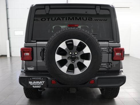Used 2022 Jeep Wrangler Unlimited Sahara w/ LED Lighting Group AWD/4WD image 24
