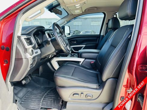 Used 2016 Nissan Titan PRO-4X image 3