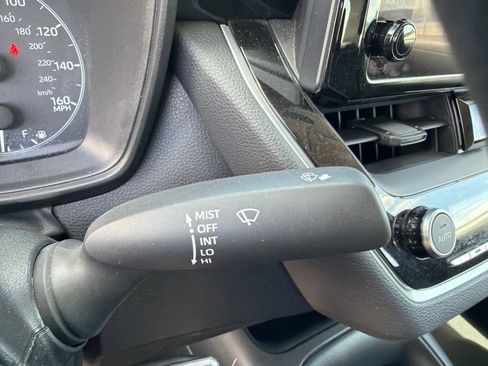 Used 2024 Toyota Corolla LE FWD image 27