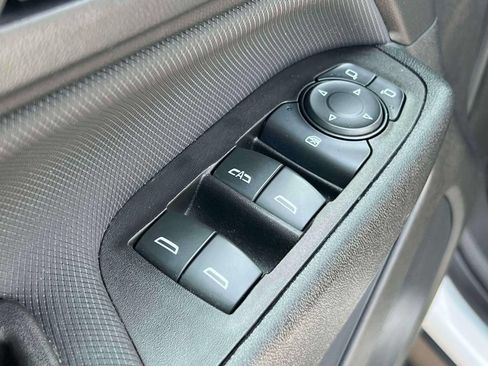 Used 2023 Chevrolet Equinox RS w/ RS Leather Package AWD/4WD image 20