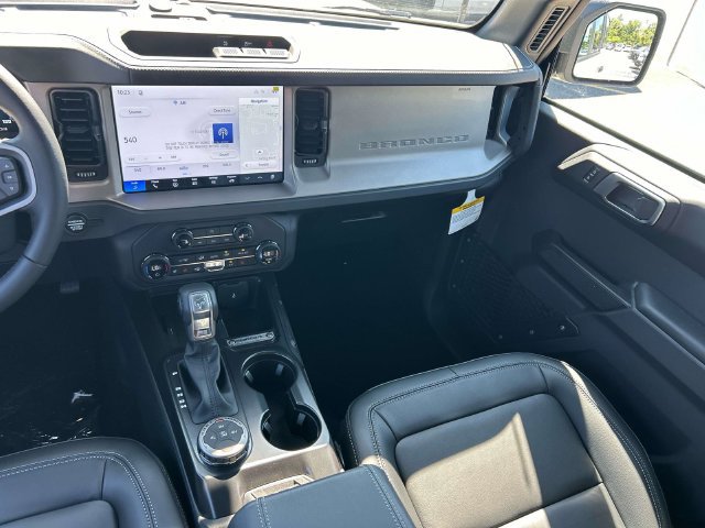 New 2026 Ford Bronco Outer Banks AWD/4WD image 15