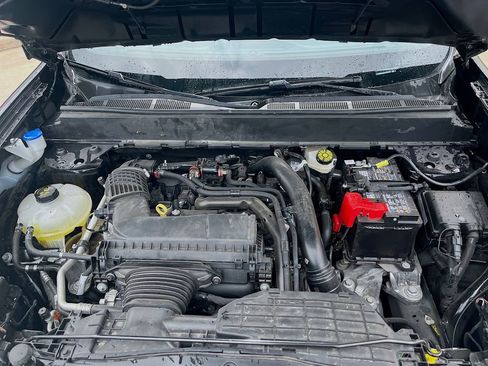 Used 2025 Ford Maverick Tremor AWD/4WD image 31