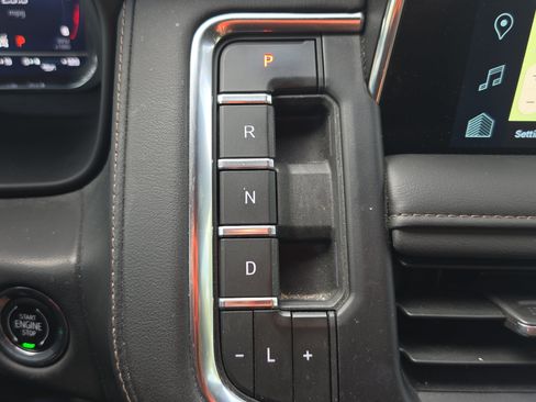 Used 2023 Chevrolet Tahoe High Country AWD/4WD image 19