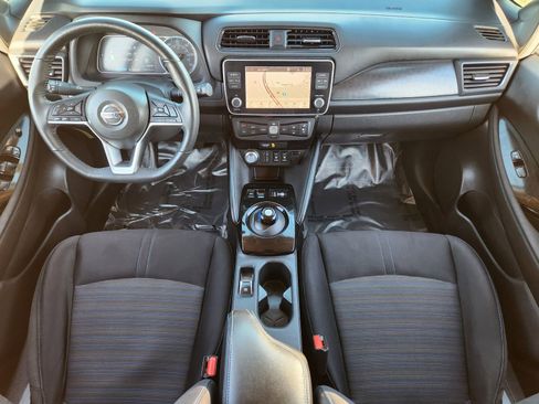 Used 2021 Nissan Leaf SV w/ SV Technology Package image 29