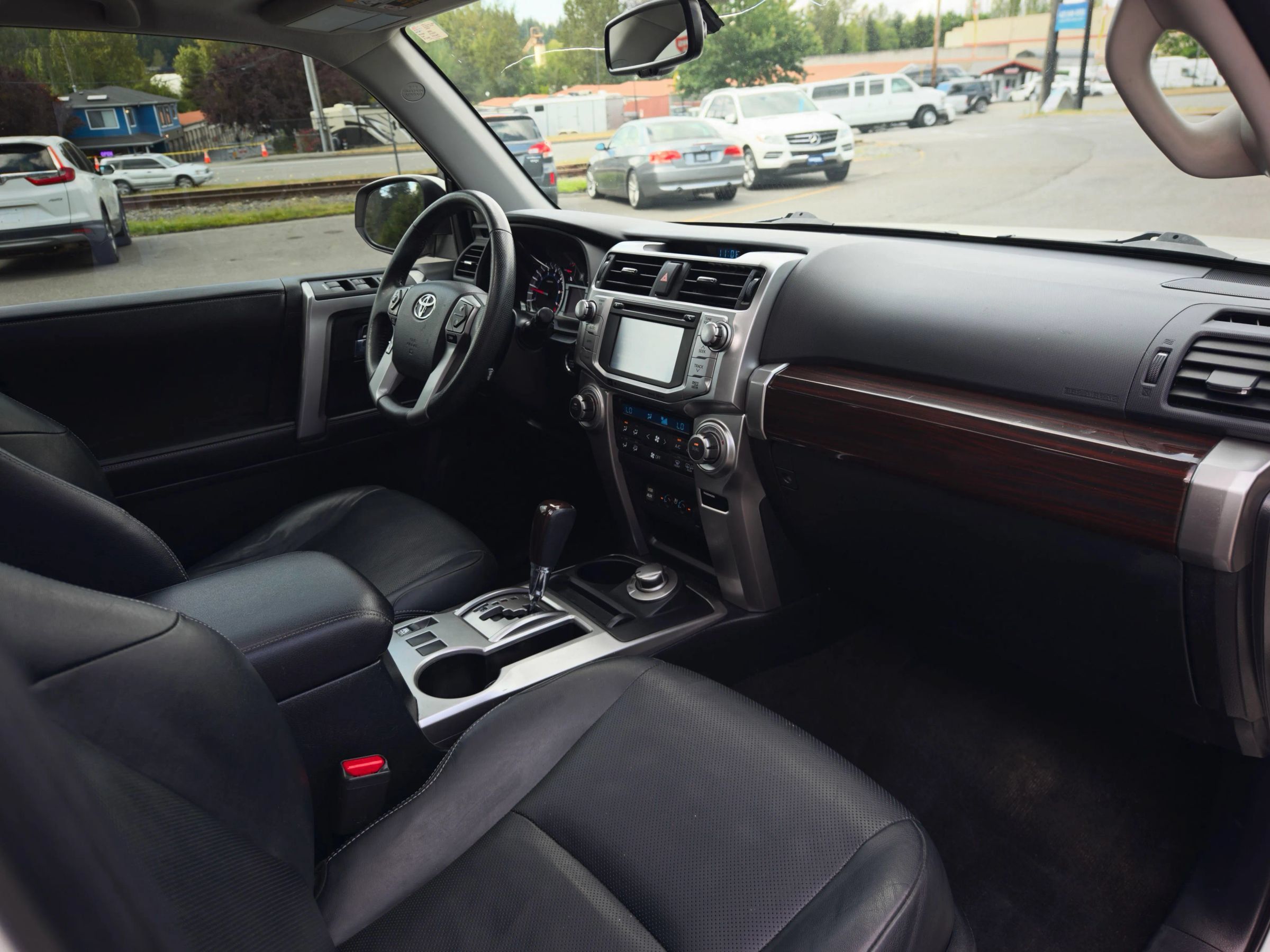 Used 2017 Toyota 4Runner Limited AWD/4WD image 35