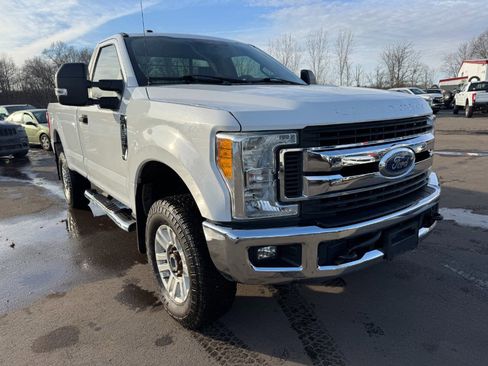 Used 2017 Ford F350 XLT w/ XLT Value Package image 7