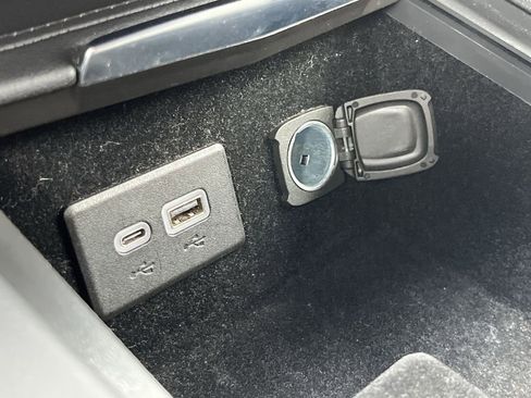 Used 2024 Cadillac XT4 Premium Luxury image 50