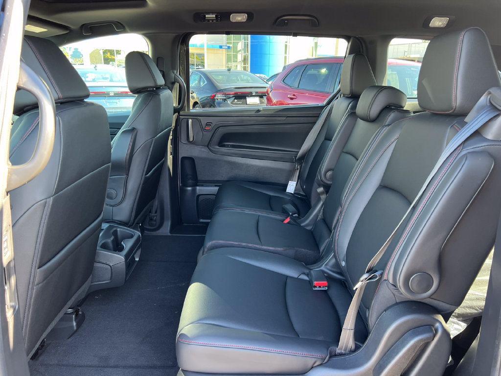 New 2027 Honda Odyssey Sport-L image 4