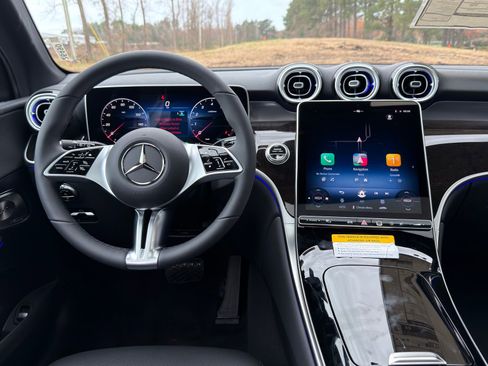 New 2026 Mercedes-Benz GLC 300 image 3