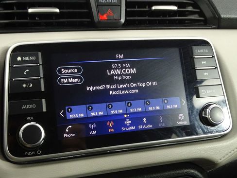 Used 2022 Nissan Versa SV w/ Trunk Package image 28