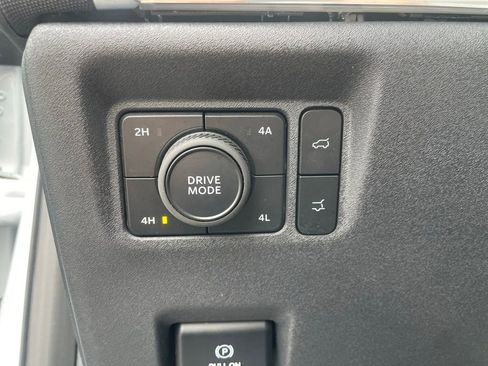 Used 2025 Ford Expedition Platinum AWD/4WD image 18
