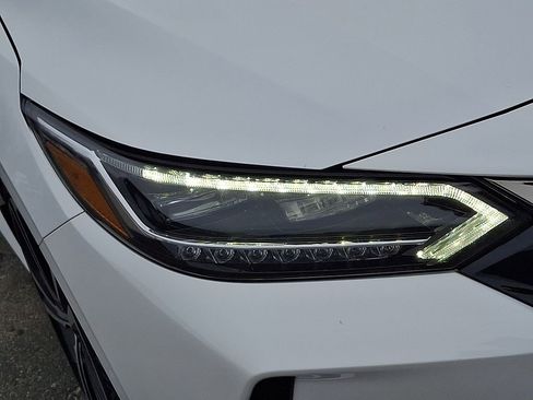 Used 2022 Nissan Sentra SR w/ SR Premium Package image 9