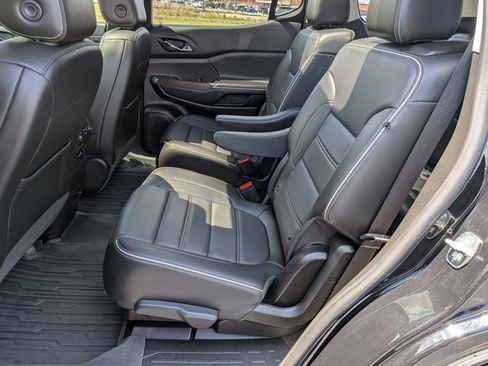 Used 2023 GMC Acadia Denali w/ Denali Ultimate Package FWD image 32