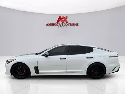 Used 2021 Kia Stinger GT1 RWD image 2