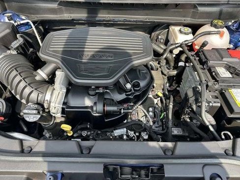 Certified 2024 Cadillac XT5 Sportv AWD/4WD image 10