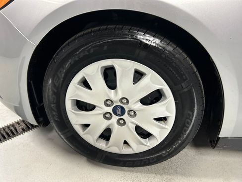 Used 2020 Ford Fusion S image 9