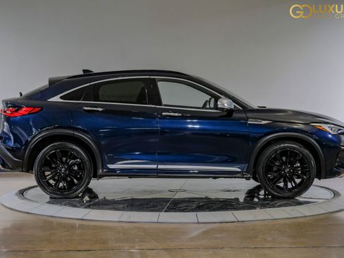 Used 2024 INFINITI QX55 Essential w/ Accent Package image 9