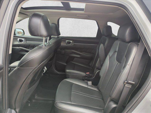 Used 2022 Kia Sorento SX FWD image 19