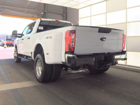 Used 2023 Ford F350 XLT image 5