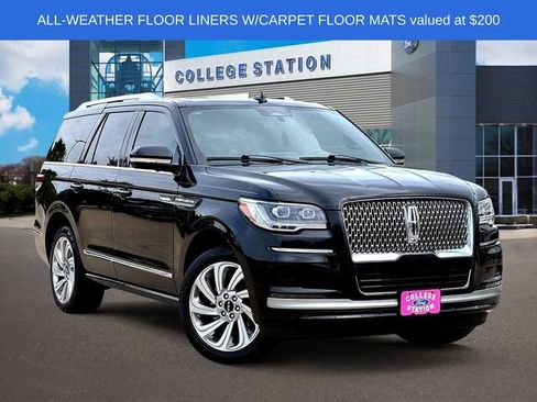 Used 2024 Lincoln Navigator Reserve AWD/4WD image 1