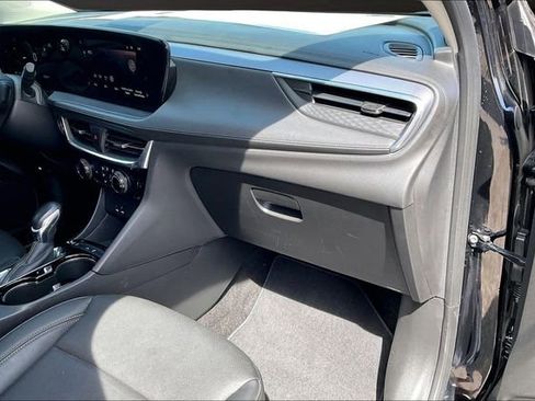 Used 2024 Buick Encore GX Sport Touring image 15