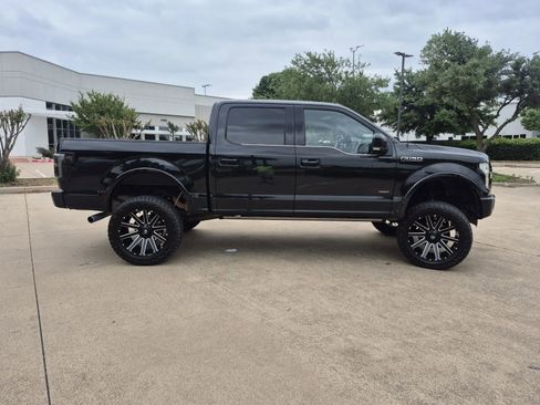 Used 2015 Ford F150 Platinum w/ Equipment Group 701A Luxury AWD/4WD image 5