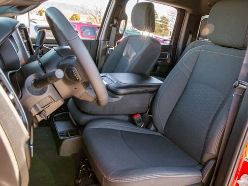 Used 2025 RAM 2500 Big Horn image 13