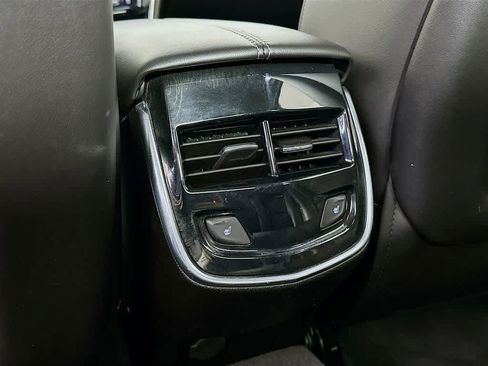 Used 2016 Cadillac XTS Luxury image 13