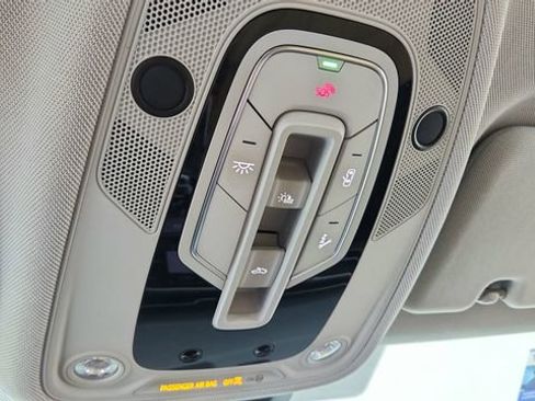 Used 2023 Audi Q8 Premium Plus w/ Premium Plus Package image 54