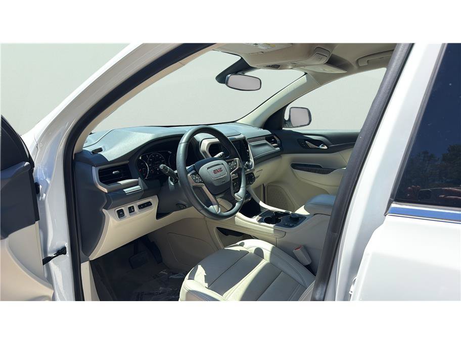 Used 2023 GMC Acadia Denali AWD/4WD image 9
