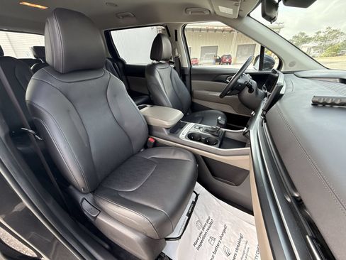 Used 2026 Kia Carnival FWD image 26