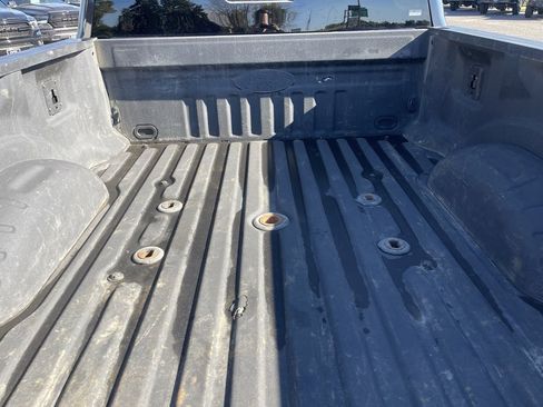 Used 2022 Ford F250 Lariat w/ Black Appearance Package image 7