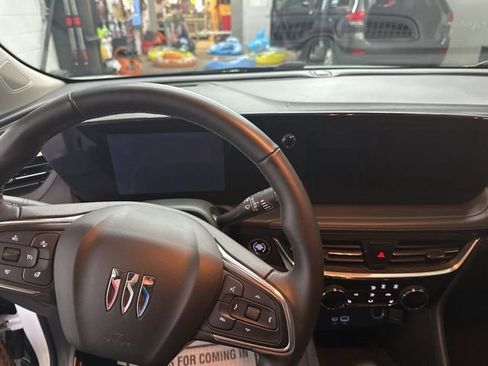 Used 2024 Buick Encore GX Sport Touring w/ Experience Buick Package image 9