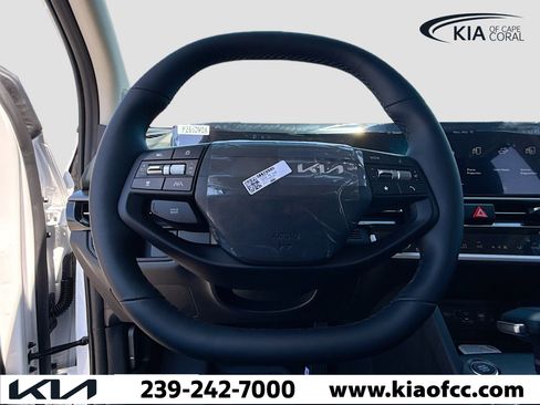 New 2026 Kia Sportage EX image 37