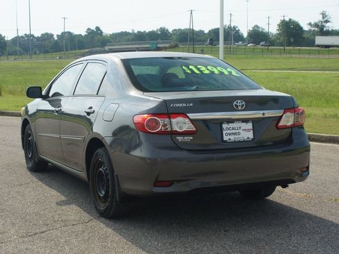 Used 2013 Toyota Corolla L FWD image 11