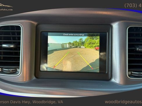 Used 2020 Dodge Charger SXT w/ Leather Interior Group RWD image 20