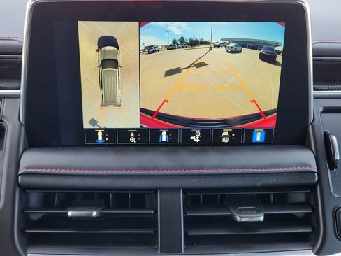 Used 2024 Chevrolet Suburban RST w/ Luxury Package image 24