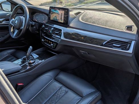Used 2023 BMW M550i xDrive M550i xDrive w/ Executive Package image 25