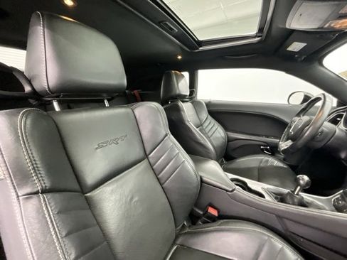 Used 2016 Dodge Challenger SRT Hellcat image 12