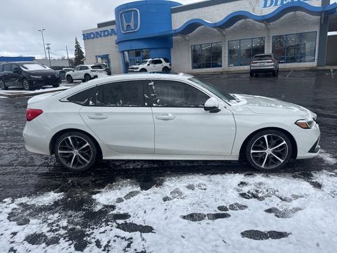 Used 2024 Honda Civic Touring image 8