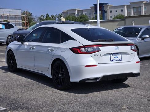 Used 2025 Honda Civic Sport image 5