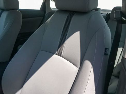 Used 2017 Honda Civic EX-T image 12