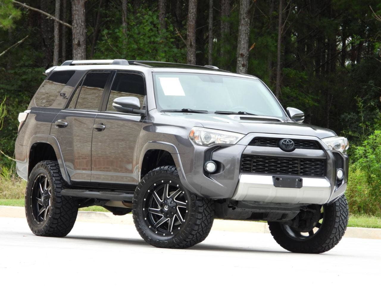 Used 2018 Toyota 4Runner TRD Off-Road Premium AWD/4WD image 22