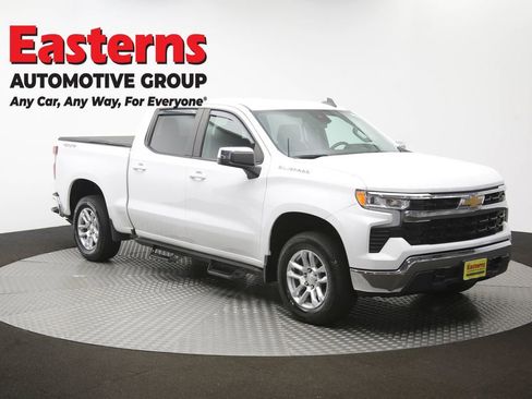 Used 2023 Chevrolet Silverado 1500 LT AWD/4WD image 50