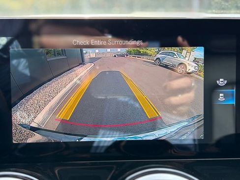 Used 2020 Mercedes-Benz GLB 250 4MATIC image 20