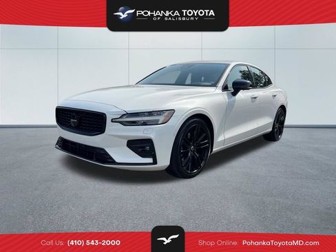 Used 2024 Volvo S60 B5 Plus FWD image 1