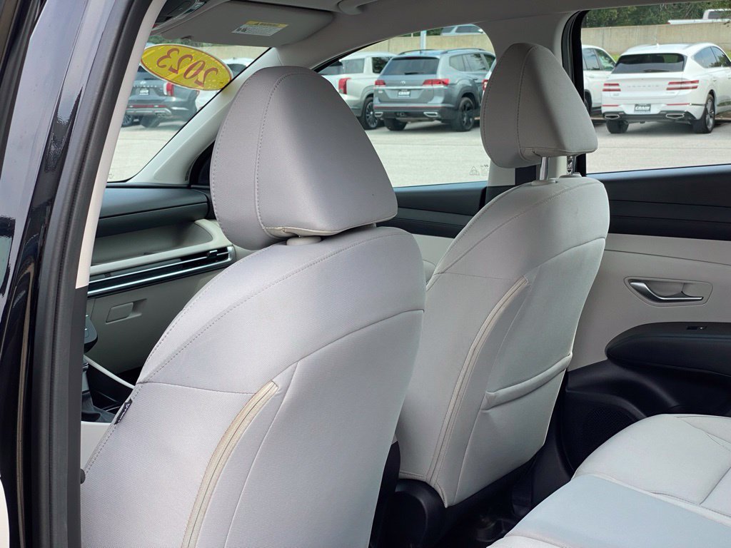 Used 2025 Hyundai Tucson SE AWD/4WD image 28